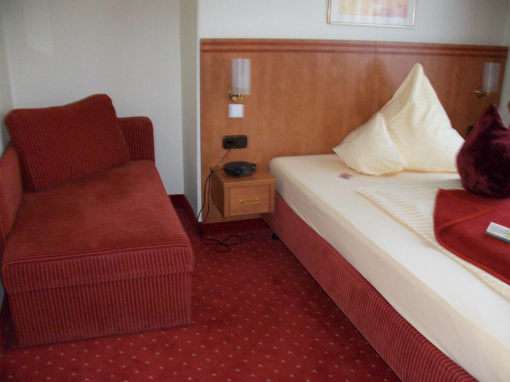 Ruhr Hotel Έσσεν Εξωτερικό φωτογραφία